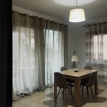 Elena House * Néa Péramos