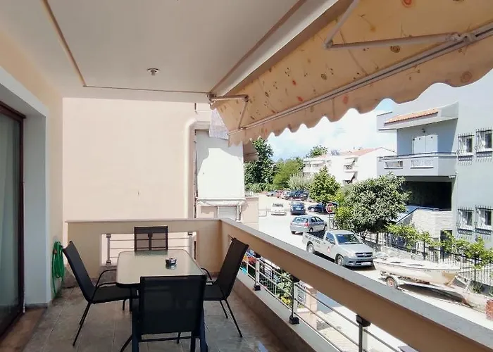 Elena House Hébergement de vacances