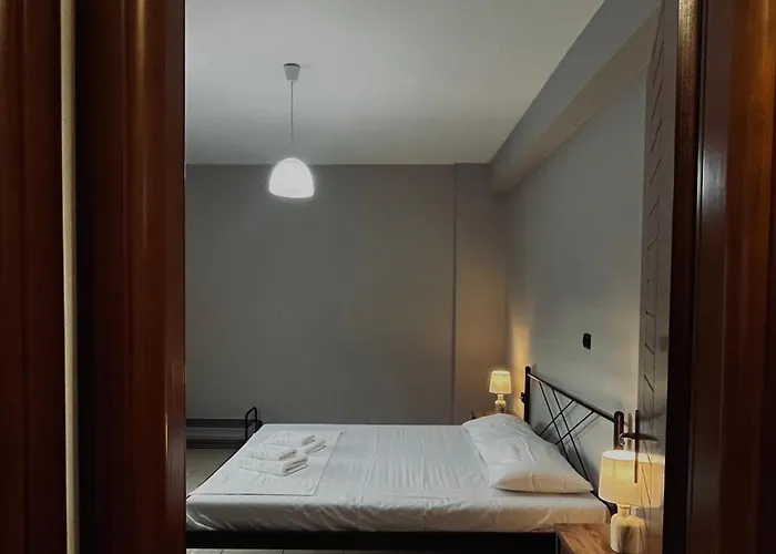 Elena House Néa Péramos